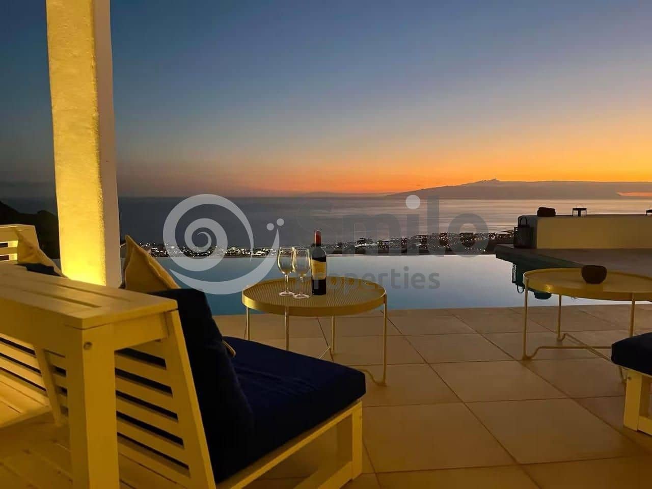 5 Zimmer Villa zu verkaufen in Adeje mit Pool Garage - 1.800.000 € (Ref: 9819248)