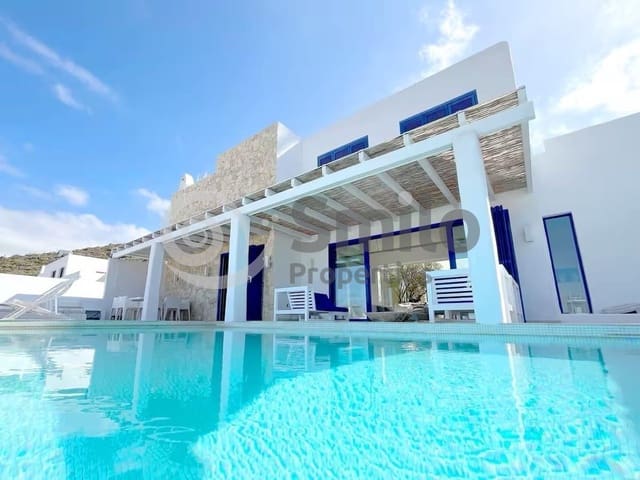 5 Zimmer Villa zu verkaufen in Torviscas Centro y Alto, Adeje mit Pool Garage - 1.800.000 € (Ref: 9819248)