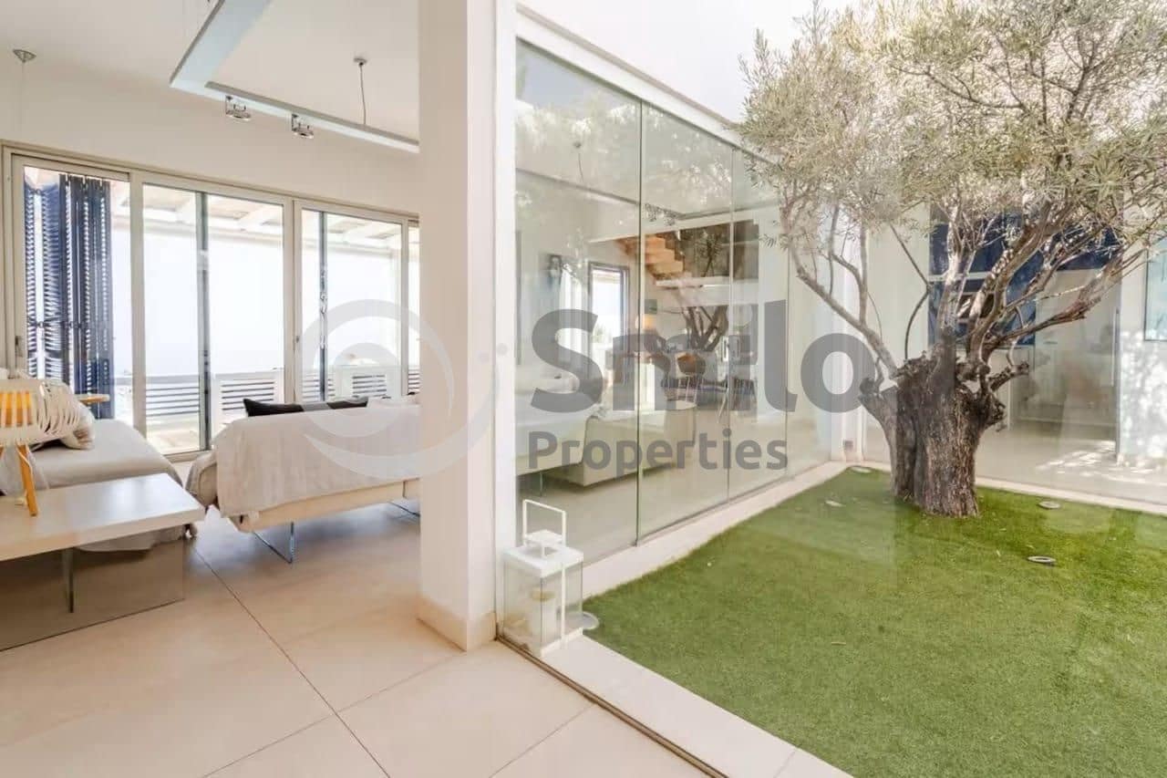 5 Zimmer Villa zu verkaufen in Adeje mit Pool Garage - 1.800.000 € (Ref: 9819248)