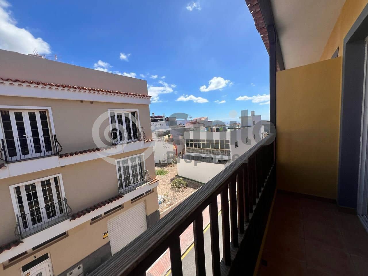3 bedroom Flat for sale in Arona - € 290,000 (Ref: 9856150)