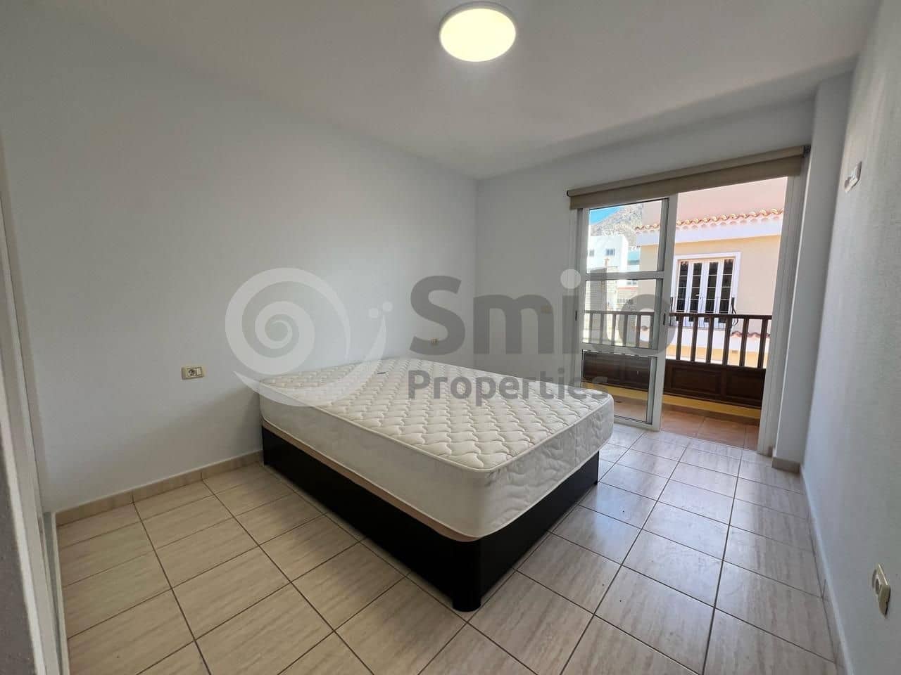 3 bedroom Flat for sale in Arona - € 290,000 (Ref: 9856150)