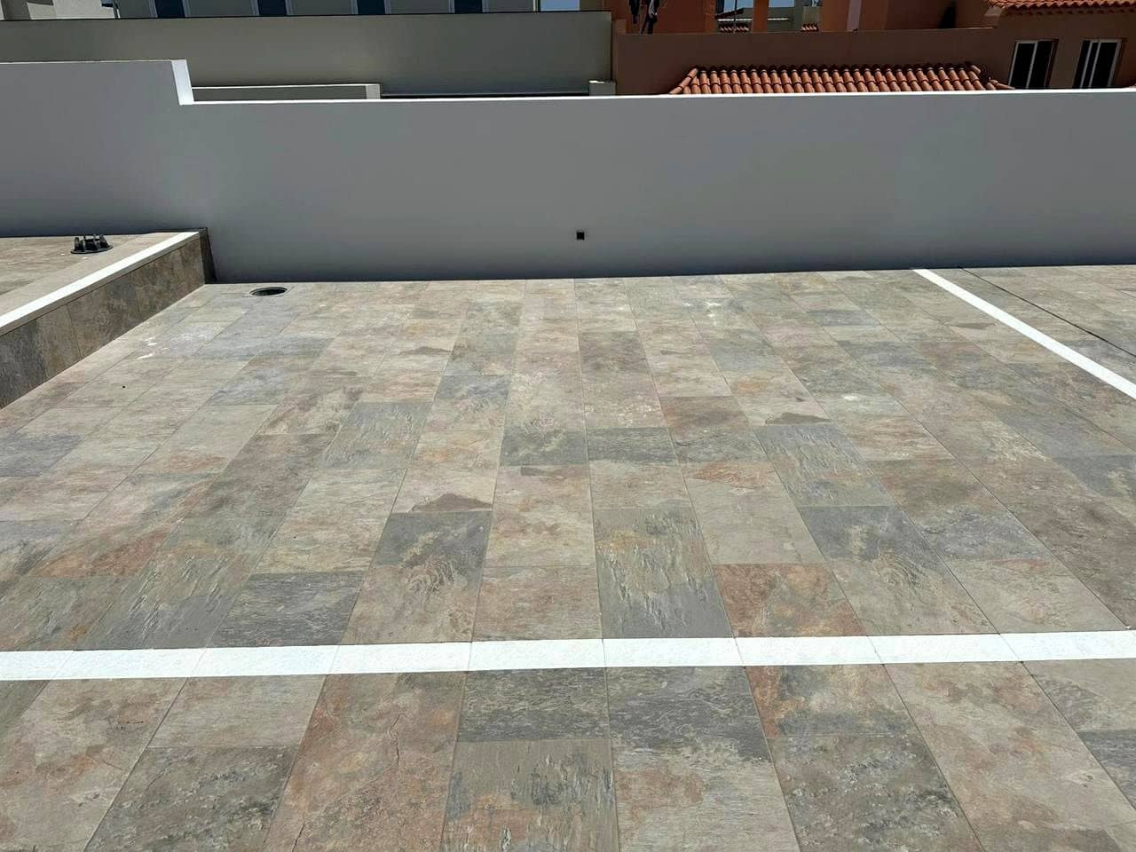 2 slaapkamer Flat te huur in Guia de Isora met zwembad garage - € 1.800 (Ref: 9858886)