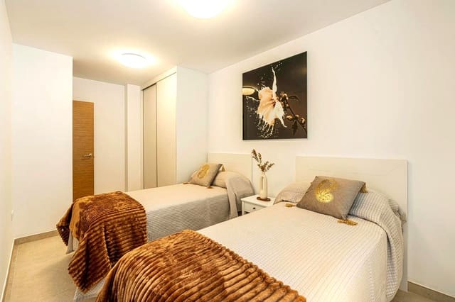 2 slaapkamer Flat te huur in Playa San Juan, Guía de Isora met zwembad - € 1.800 (Ref: 9858886)