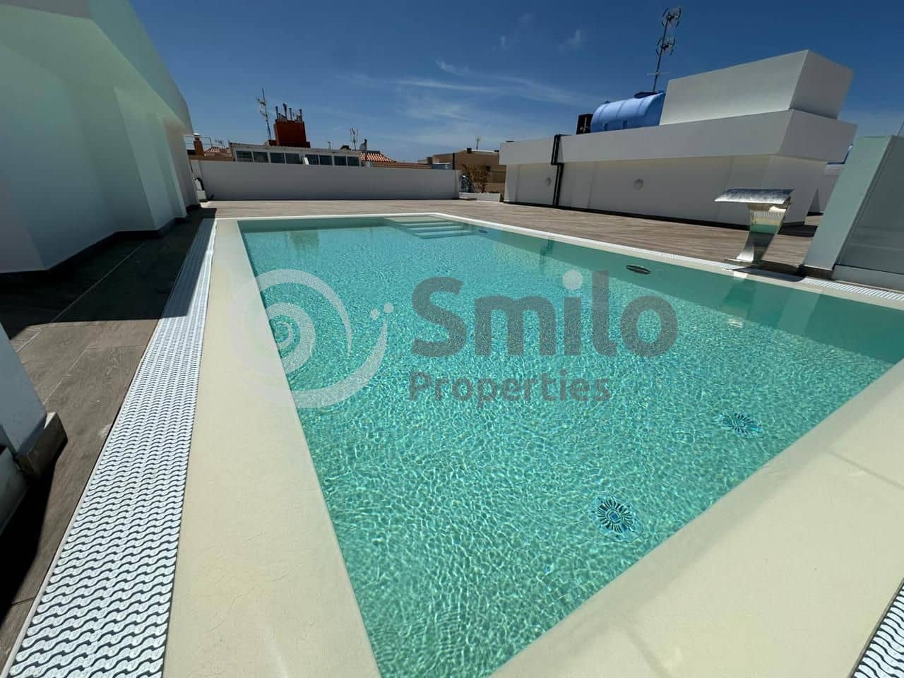 2 bedroom Flat for rent in Guia de Isora with pool garage - € 1,800 (Ref: 9858886)