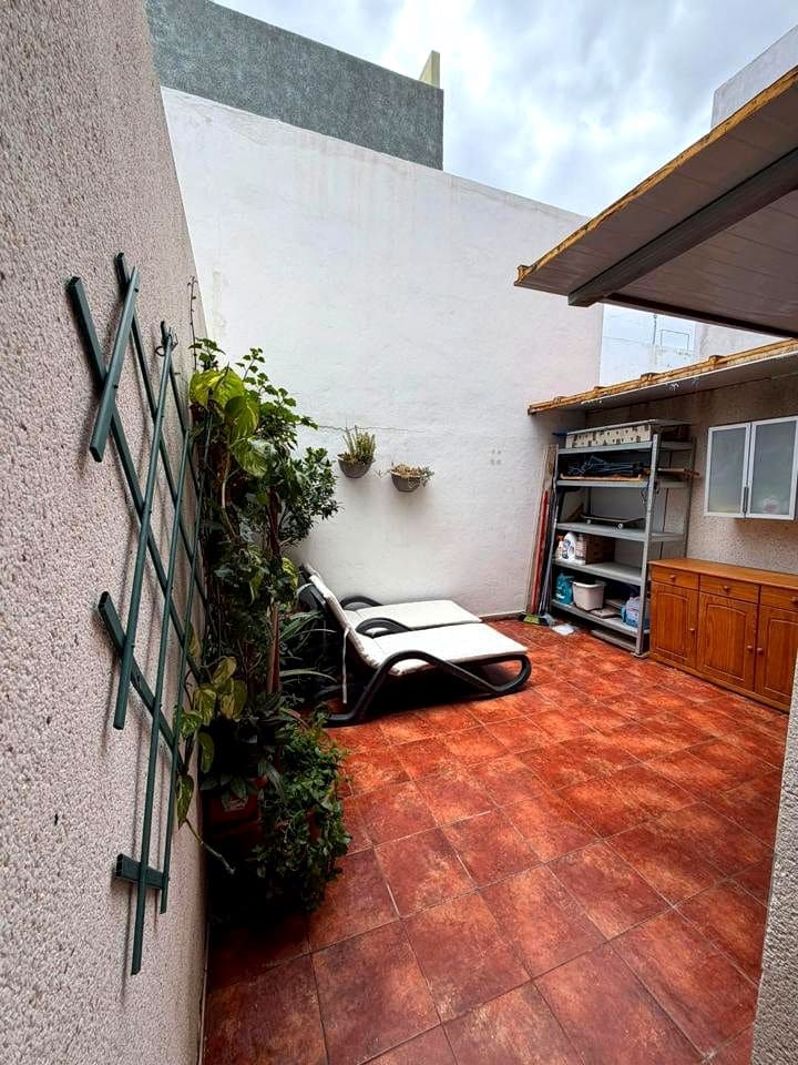 2 bedroom Flat for sale in San Miguel de Abona with garage - € 199,000 (Ref: 9880507)