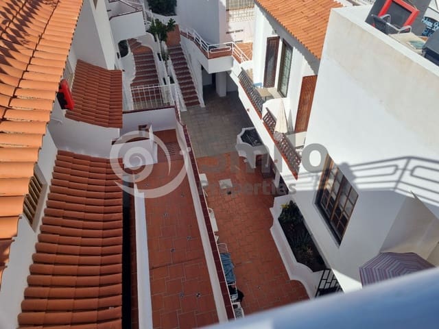 1 Zimmer Wohnung zu vermieten in Arona mit Pool - 1.200 € (Ref: 9889394)
