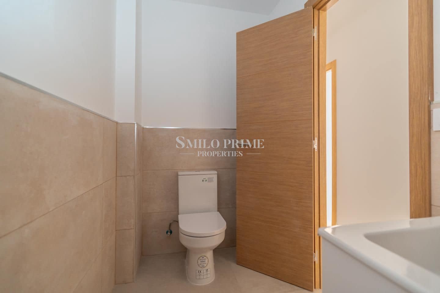 2 bedroom Flat for sale in Guia de Isora with pool garage - € 374,500 (Ref: 9893258)