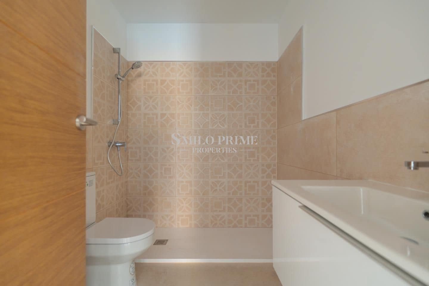 2 bedroom Flat for sale in Guia de Isora with pool garage - € 374,500 (Ref: 9893258)