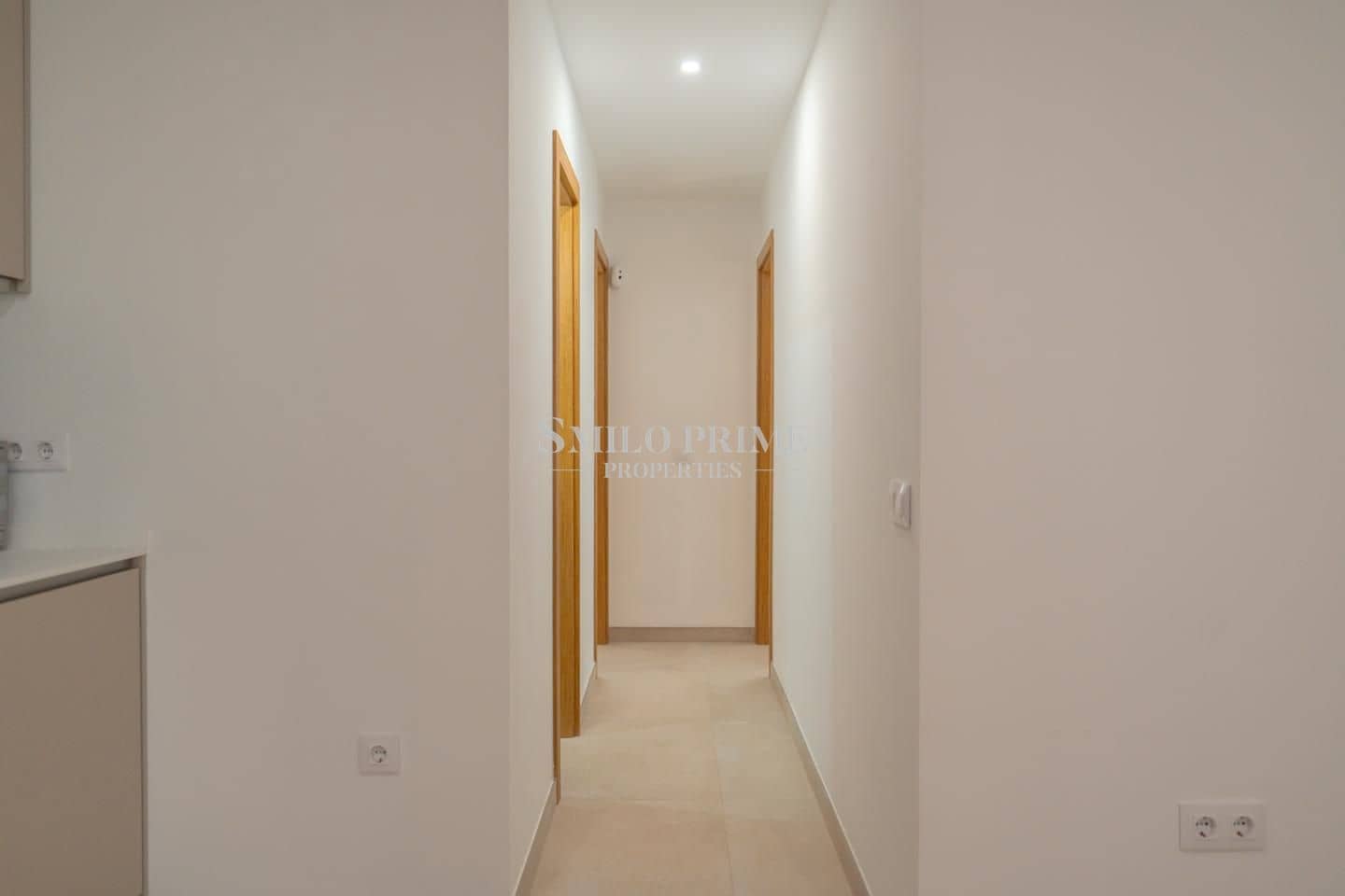 2 quarto Apartamento para arrendar em Guia de Isora com piscina garagem - 2 000 € (Ref: 9893260)