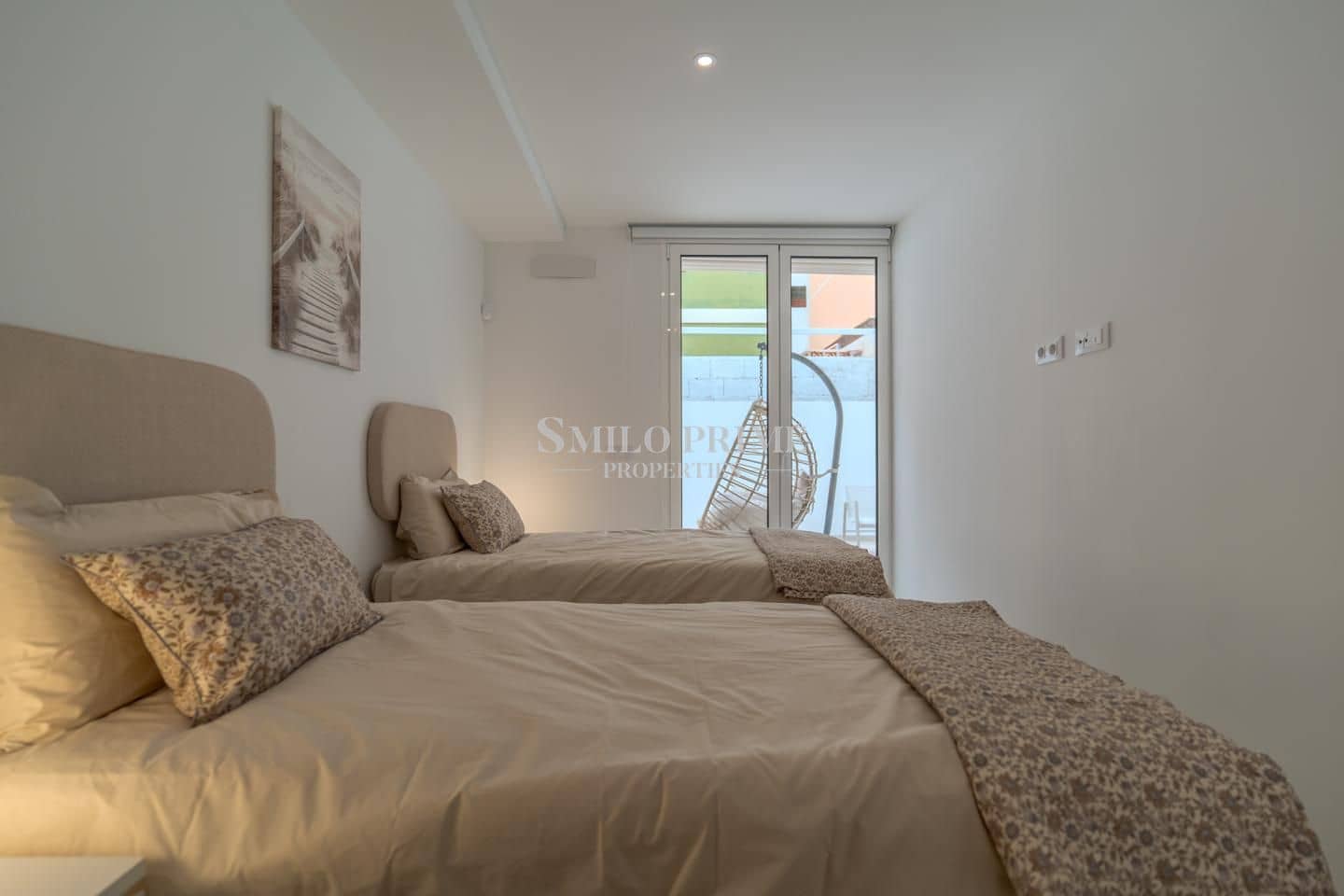 2 quarto Apartamento para arrendar em Guia de Isora com piscina garagem - 2 000 € (Ref: 9893260)