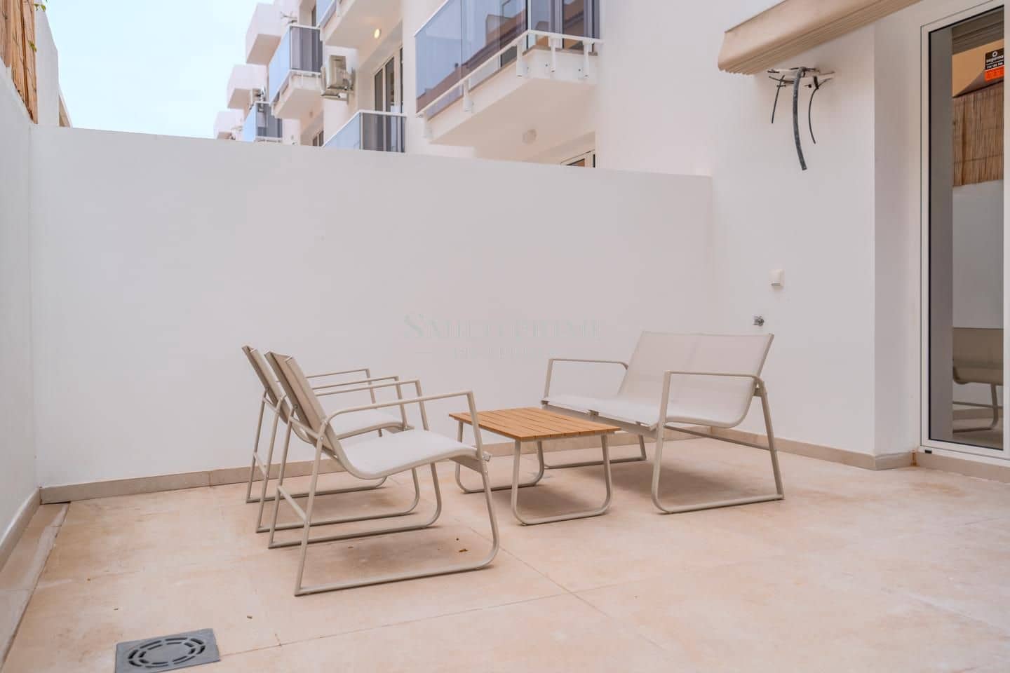 2 quarto Apartamento para arrendar em Guia de Isora com piscina garagem - 2 000 € (Ref: 9893260)