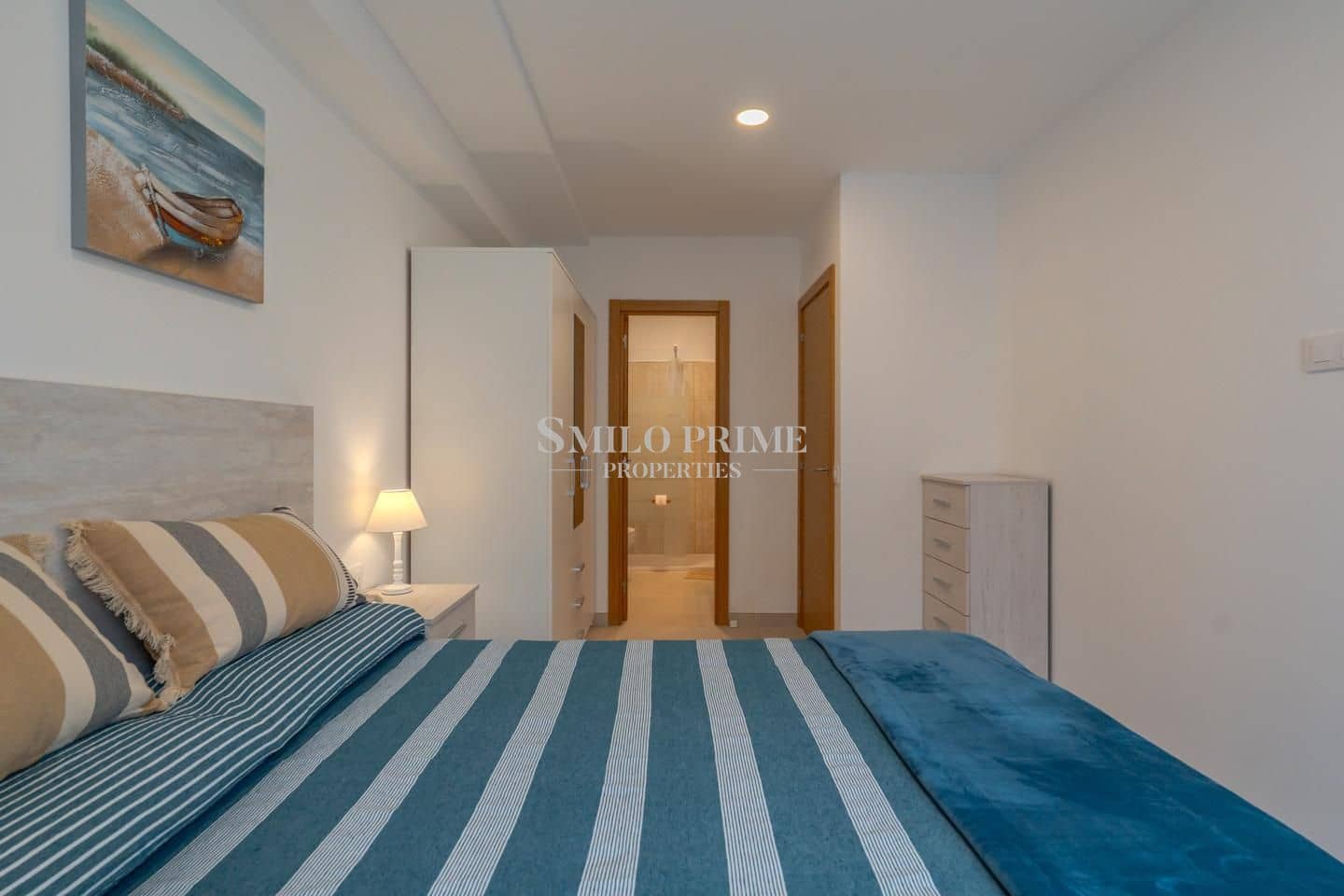 Appartement de 2 chambres à louer à Guia de Isora avec piscine garage - 2 200 € (Ref: 9893261)