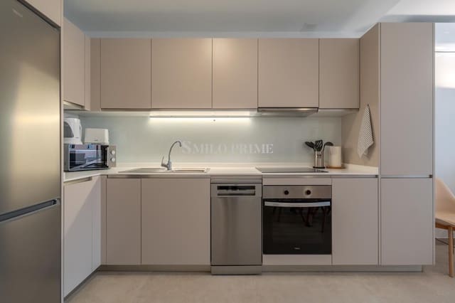 2 quarto Apartamento para arrendar em Playa San Juan, Guía de Isora com piscina garagem - 2 200 € (Ref: 9893261)