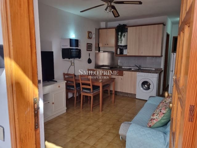 Piso de 1 habitación en Arona en alquiler con piscina - 1.200 € (Ref: 9902574)