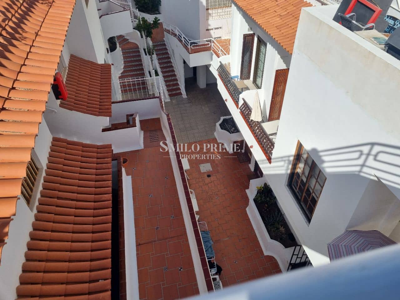 1 Zimmer Wohnung zu vermieten in Arona mit Pool - 1.200 € (Ref: 9902574)