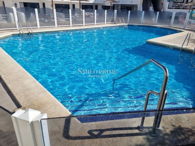 Piso de 1 habitación en Arona en alquiler con piscina - 1.200 € (Ref: 9902574)