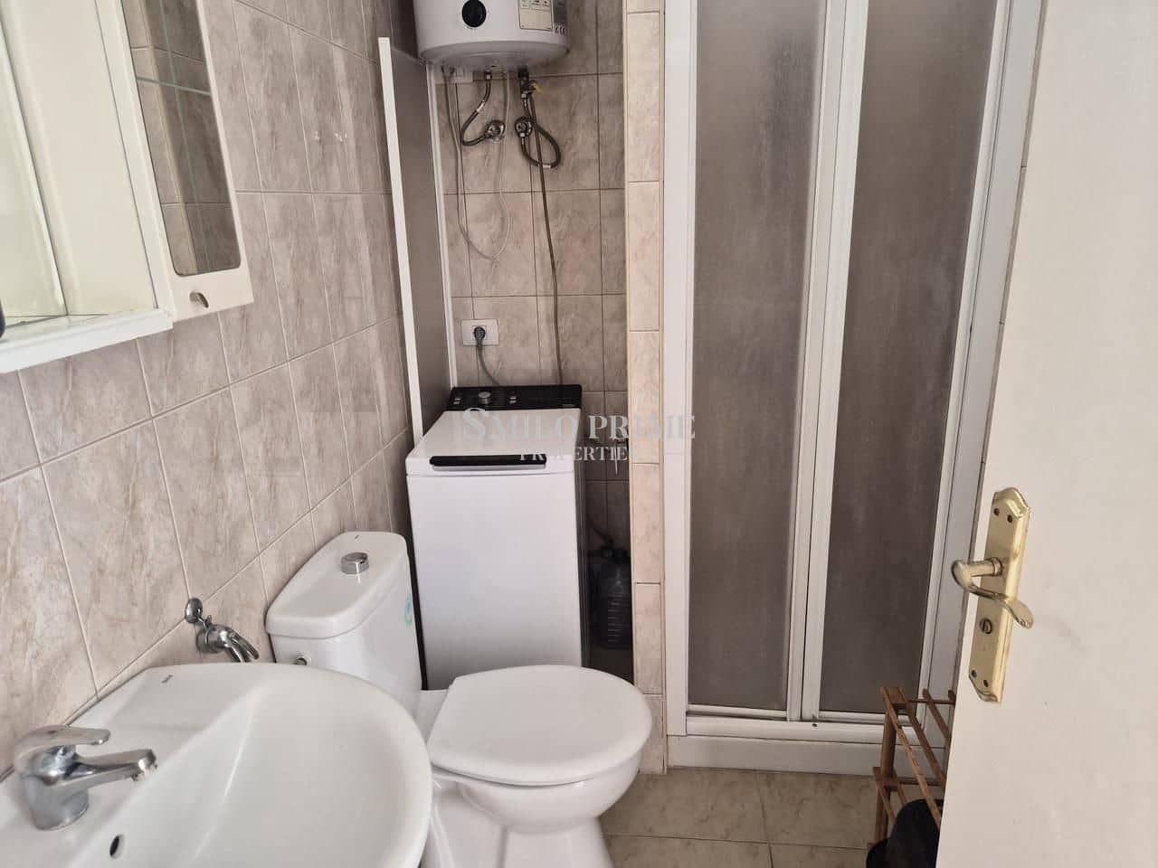 Apartamento para arrendar em Arona com piscina - 900 € (Ref: 9919107)