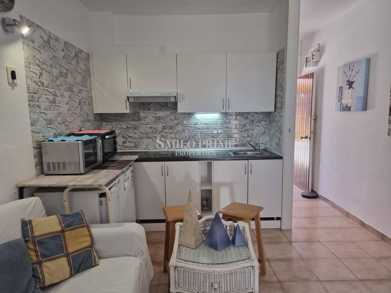 Apartamento para arrendar em Arona com piscina - 900 € (Ref: 9919107)