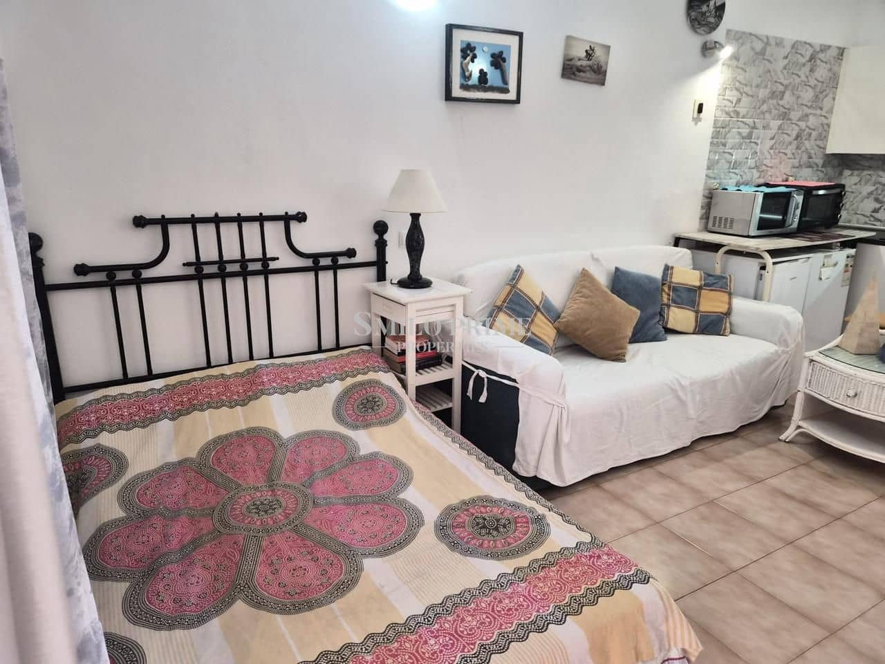 Apartamento para arrendar em Arona com piscina - 900 € (Ref: 9919107)