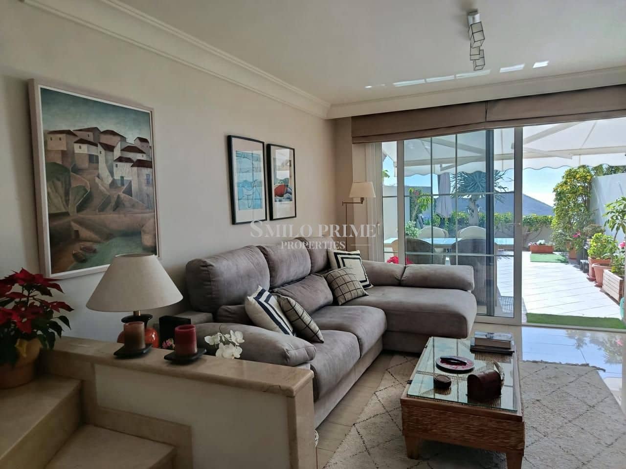2 bedroom Villa for sale in Arona with pool garage - € 440,000 (Ref: 9919108)