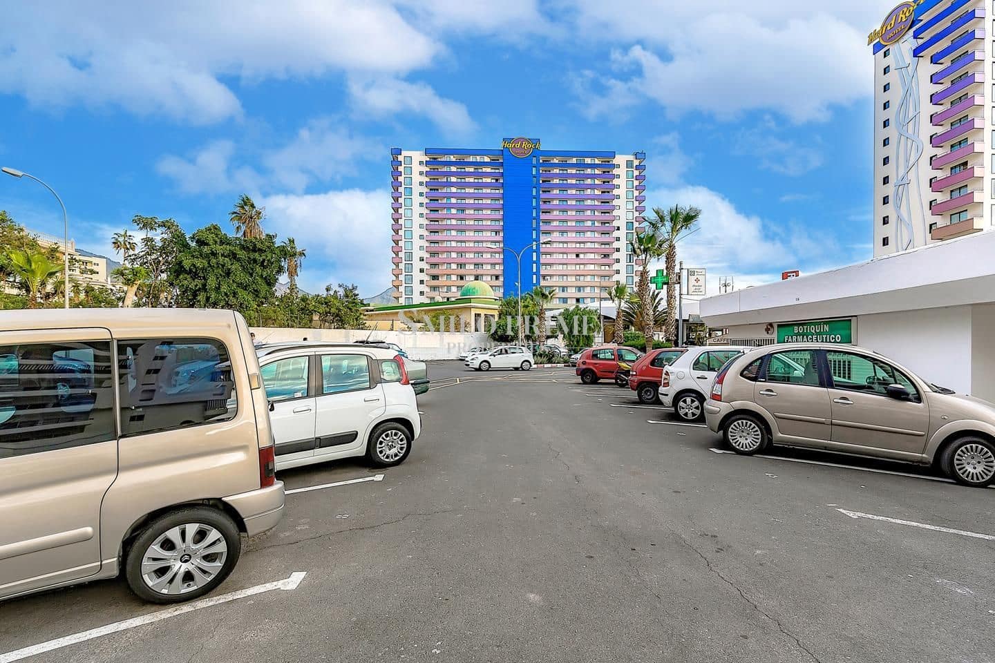Appartement à vendre à Adeje avec piscine - 215 000 € (Ref: 9953380)