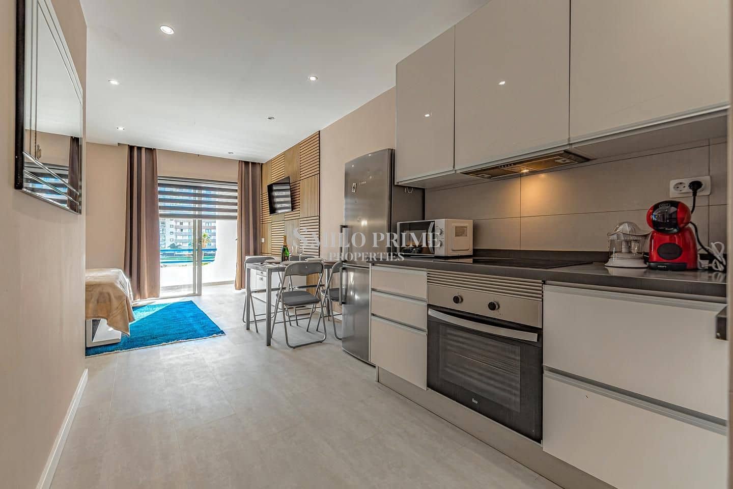 Appartement à vendre à Adeje avec piscine - 215 000 € (Ref: 9953380)