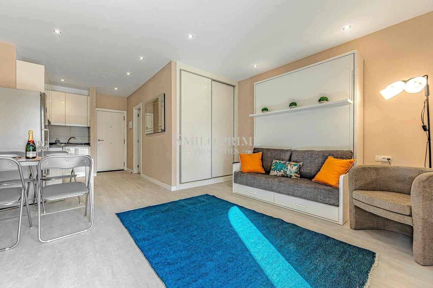 Appartement à vendre à Adeje avec piscine - 215 000 € (Ref: 9953380)
