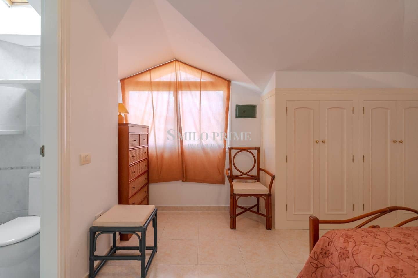 2 slaapkamer Flat te koop in Arona met zwembad - € 590.000 (Ref: 9965946)