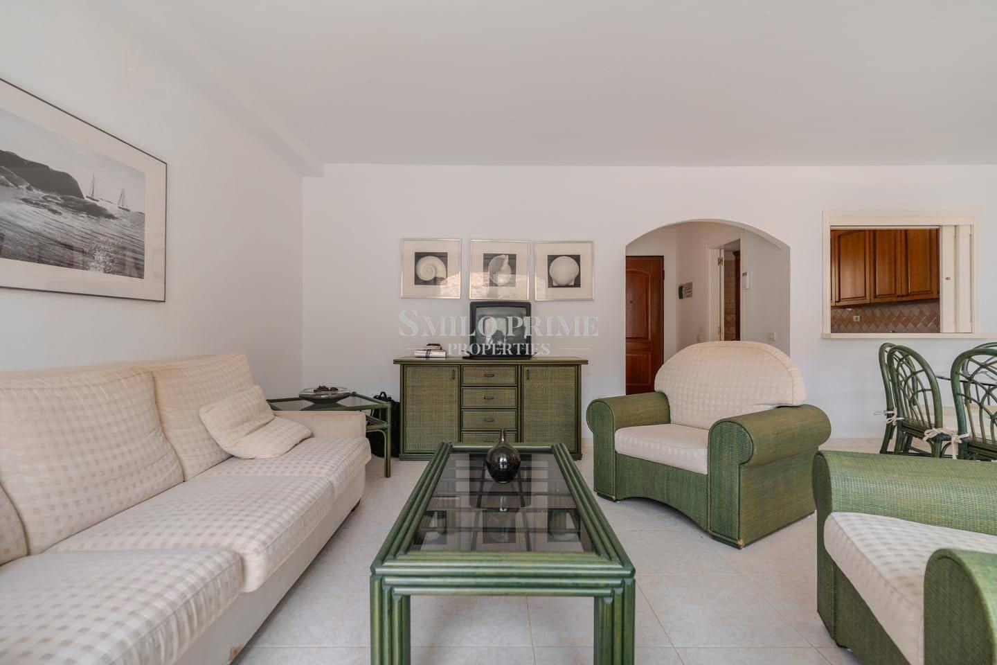 2 slaapkamer Flat te koop in Arona met zwembad - € 590.000 (Ref: 9965946)