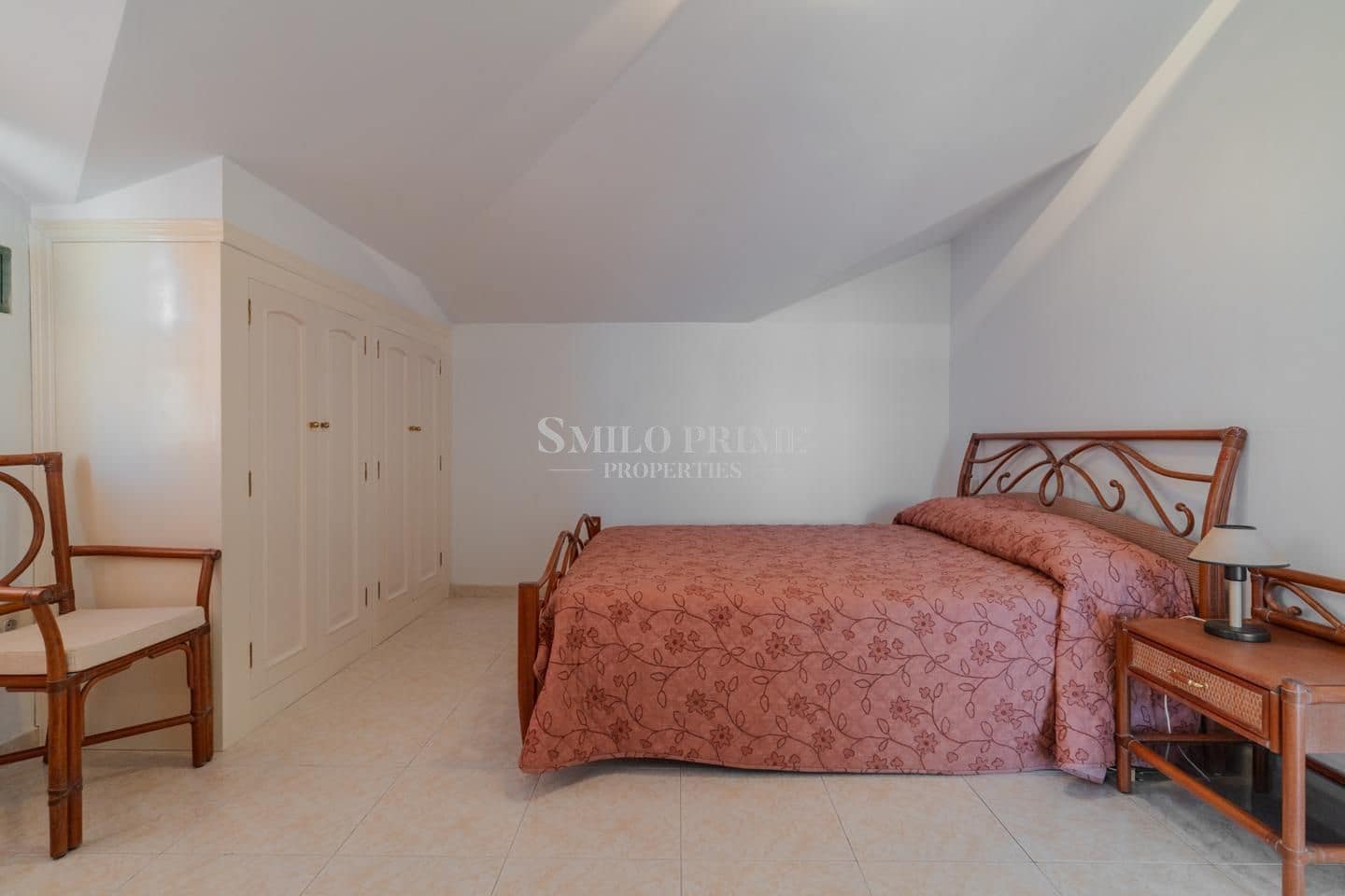 2 slaapkamer Flat te koop in Arona met zwembad - € 590.000 (Ref: 9965946)