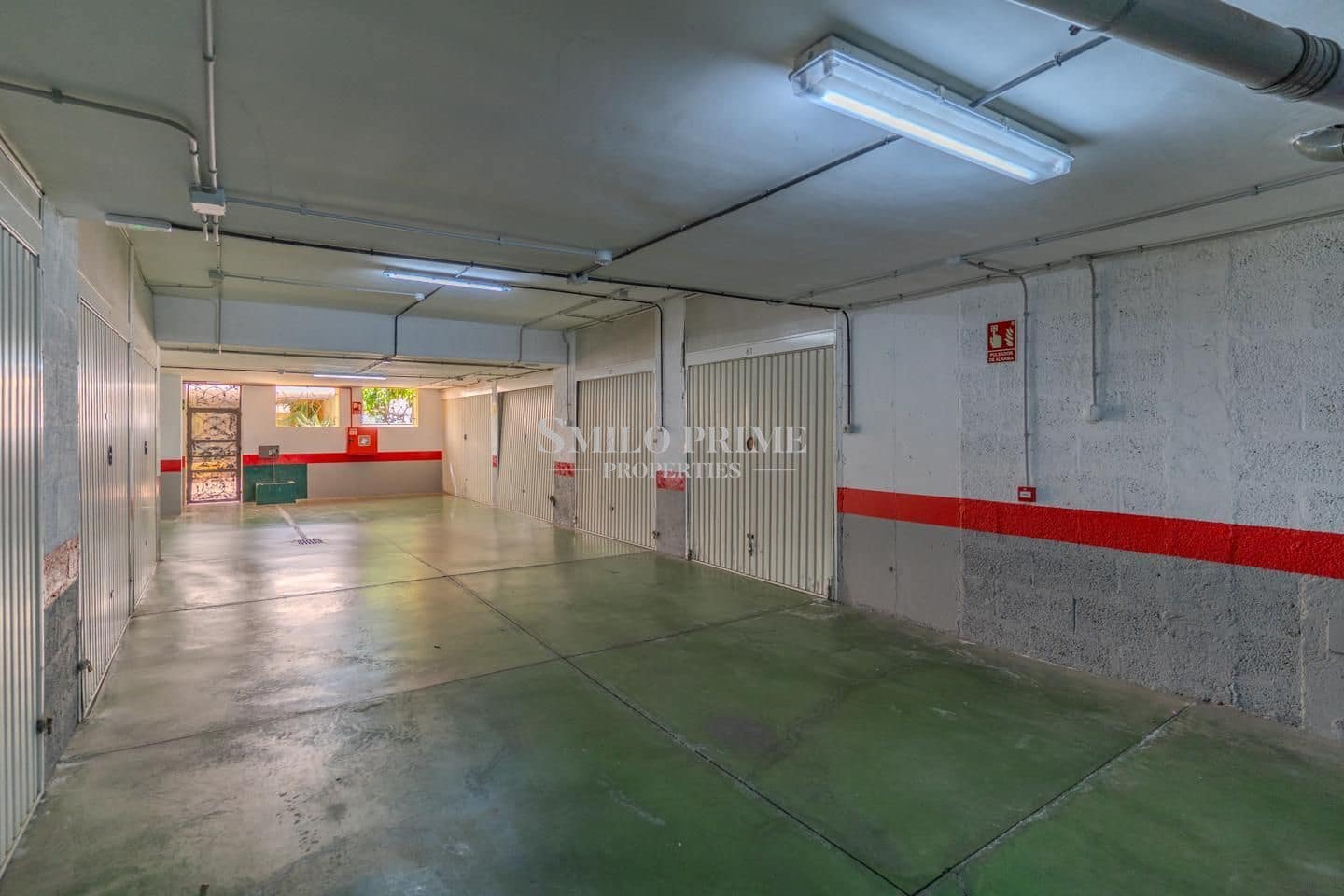 2 slaapkamer Flat te koop in Arona met zwembad - € 590.000 (Ref: 9965946)