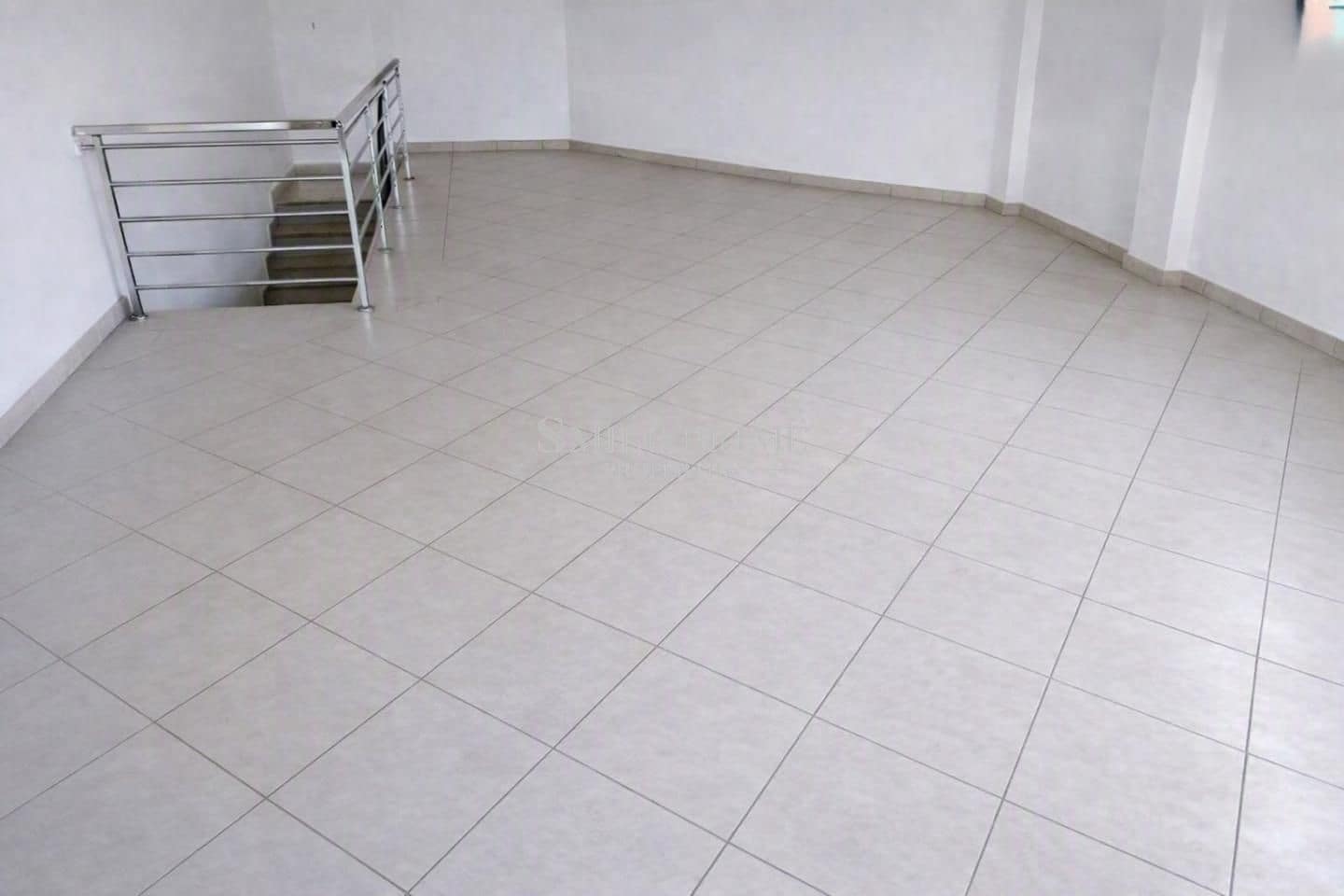 Negocio de 3 habitaciones en Adeje en venta - 450.000 € (Ref: 9972258)