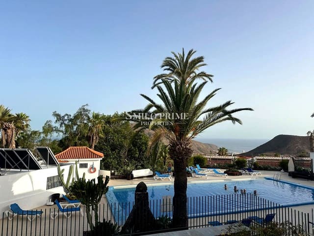 5 slaapkamer Villa te koop in Chayofa, Arona met zwembad - € 650.000 (Ref: 9972310)