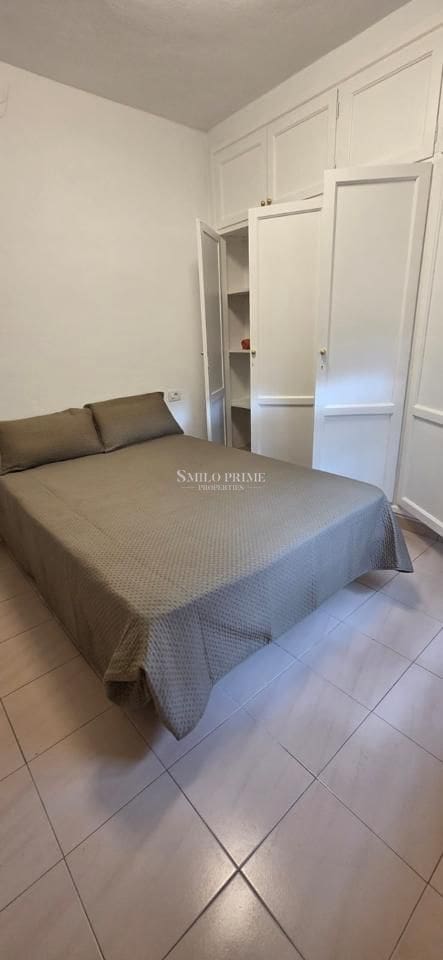 1 sovrum Lägenhet att hyra i Arona - 950 € (Ref: 9984022)