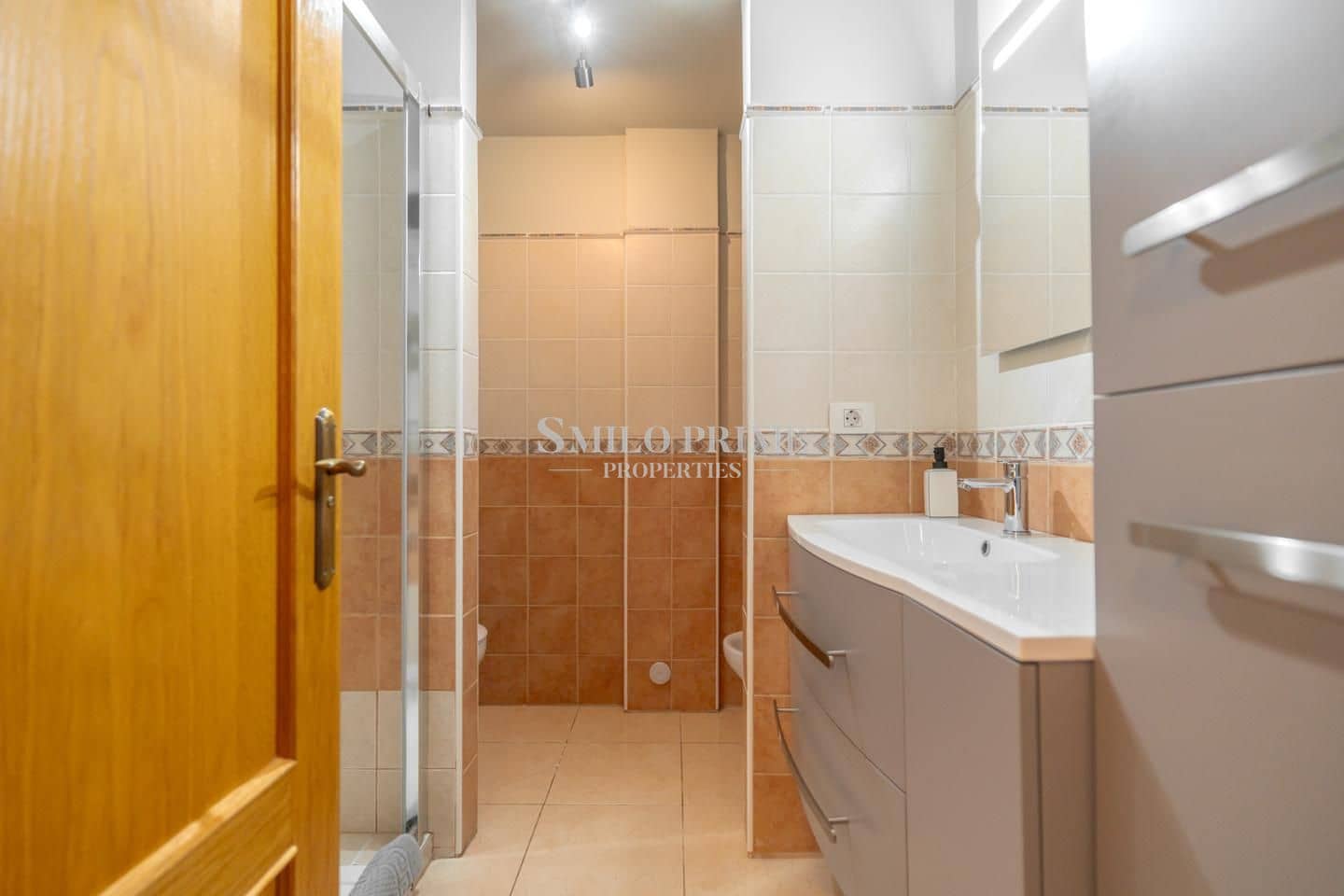 2 quarto Moradia para venda em Arona com piscina garagem - 450 000 € (Ref: 9984072)