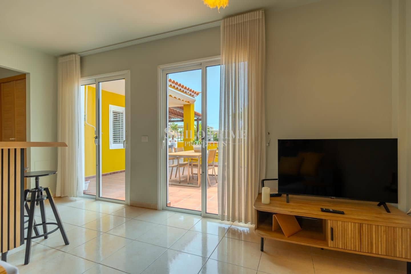 2 quarto Moradia para venda em Arona com piscina garagem - 450 000 € (Ref: 9984072)