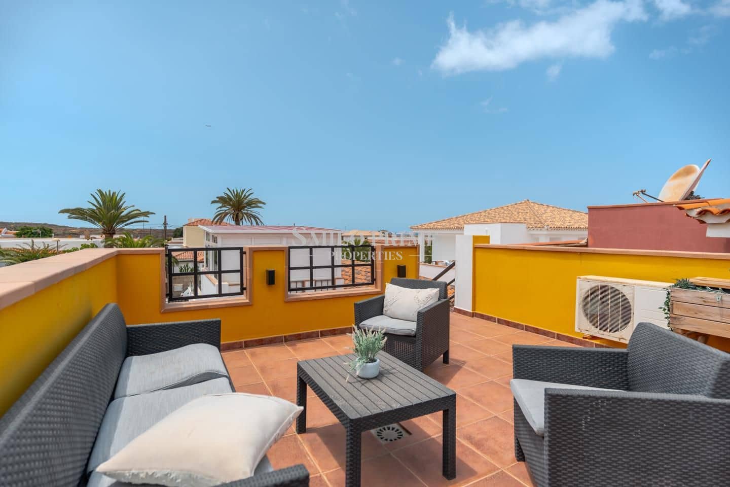 2 quarto Moradia para venda em Arona com piscina garagem - 450 000 € (Ref: 9984072)