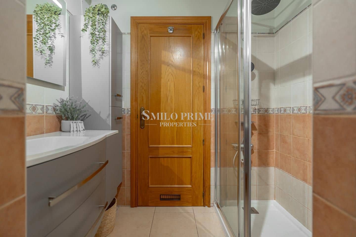 2 quarto Moradia para venda em Arona com piscina garagem - 450 000 € (Ref: 9984072)