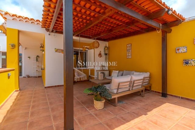 2 slaapkamer Villa te koop in Palm-Mar, Arona met zwembad garage - € 450.000 (Ref: 9984072)