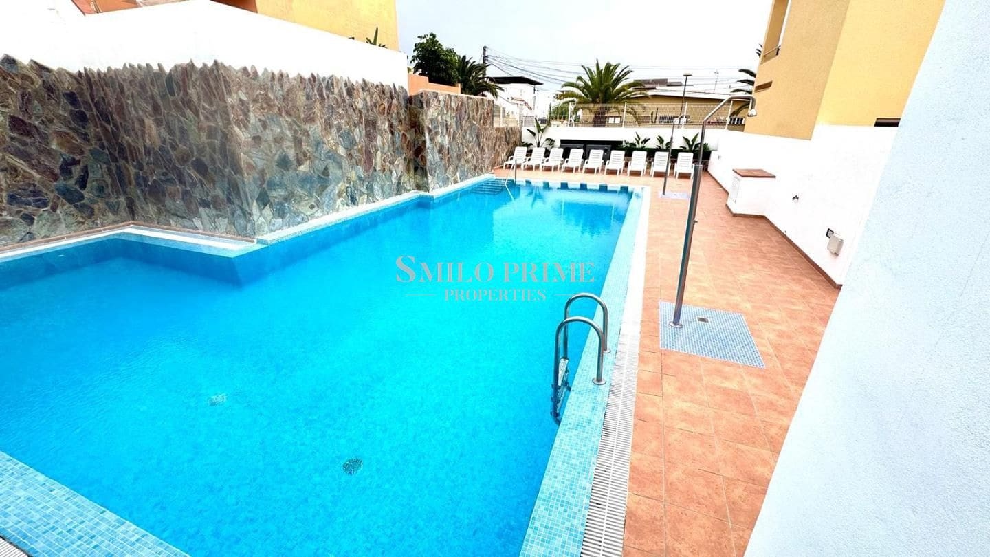 2 quarto Moradia para venda em Arona com piscina garagem - 450 000 € (Ref: 9984072)