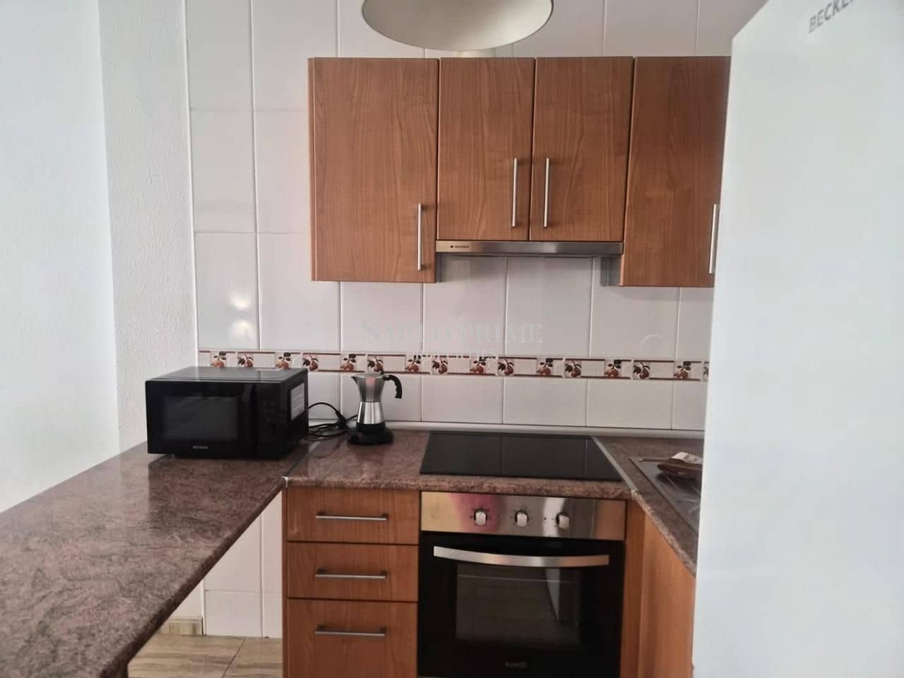 Appartement de 2 chambres à louer à Arona avec piscine garage - 1 500 € (Ref: 9999302)