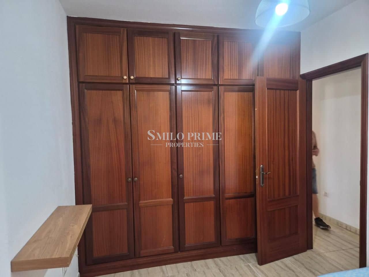 Appartement de 2 chambres à louer à Arona avec piscine garage - 1 500 € (Ref: 9999302)