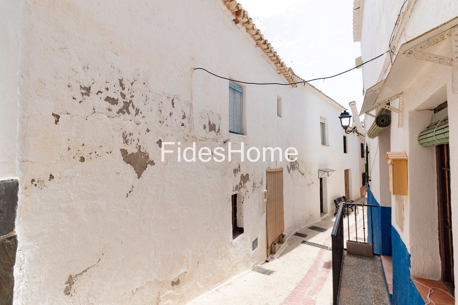 5 bedroom Townhouse for sale in El Pinar with garage - € 65,000 (Ref: 10033318)
