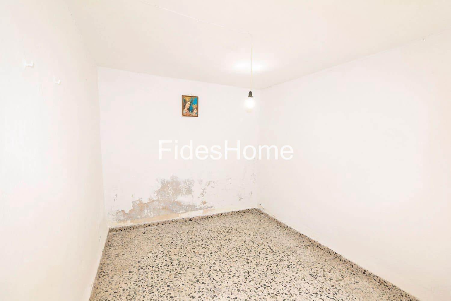 5 bedroom Townhouse for sale in El Pinar with garage - € 65,000 (Ref: 10033318)