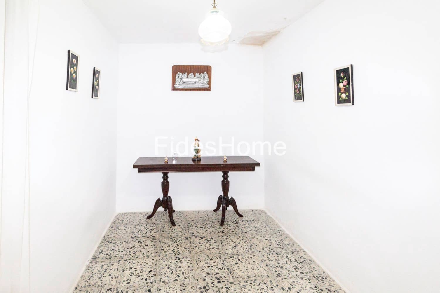 5 bedroom Townhouse for sale in El Pinar with garage - € 65,000 (Ref: 10033318)