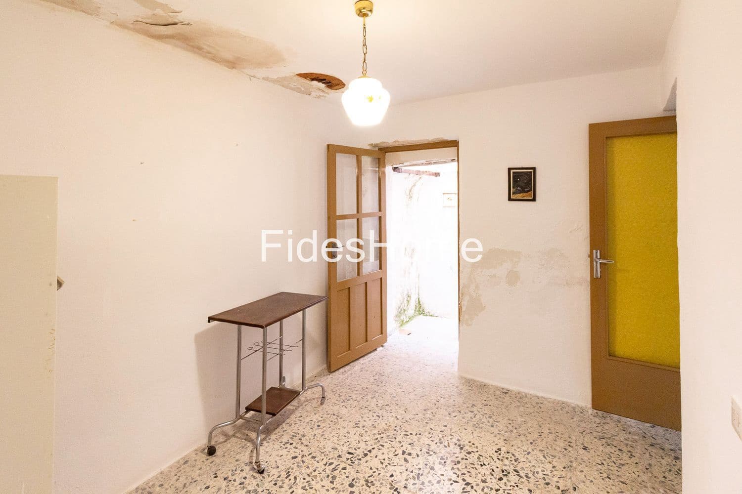 5 bedroom Townhouse for sale in El Pinar with garage - € 65,000 (Ref: 10033318)