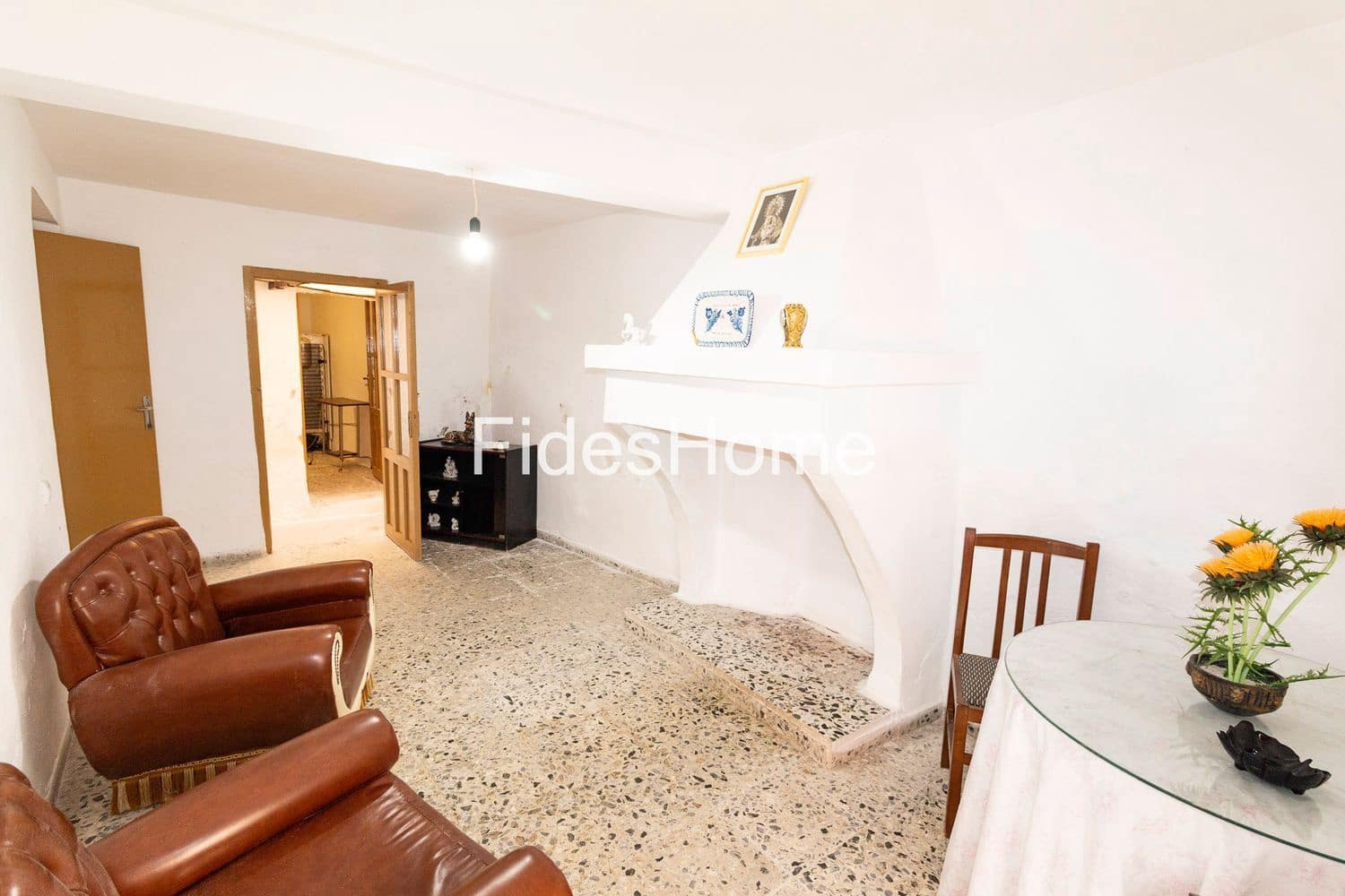 5 bedroom Townhouse for sale in El Pinar with garage - € 65,000 (Ref: 10033318)