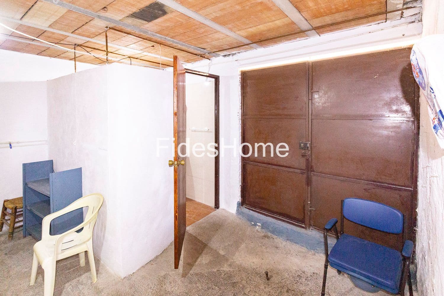 5 bedroom Townhouse for sale in El Pinar with garage - € 65,000 (Ref: 10033318)