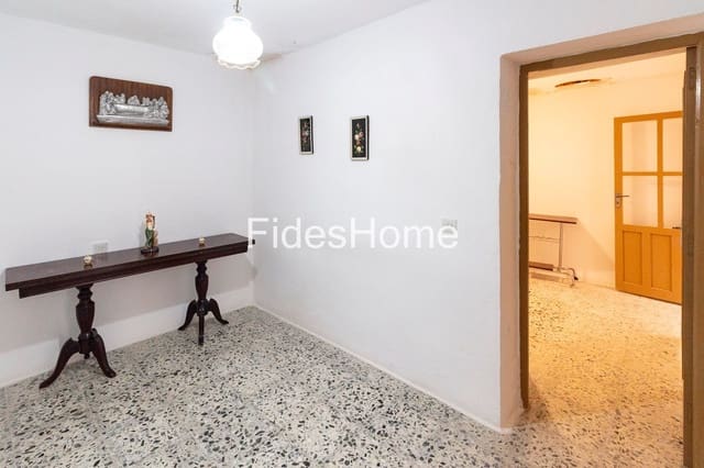 5 bedroom Townhouse for sale in Pinos del Valle, El Pinar with garage - € 65,000 (Ref: 10033318)