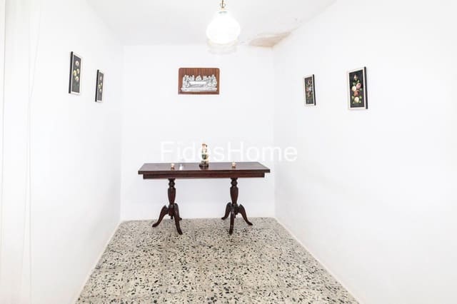 5 bedroom Townhouse for sale in Pinos del Valle, El Pinar with garage - € 65,000 (Ref: 10033318)